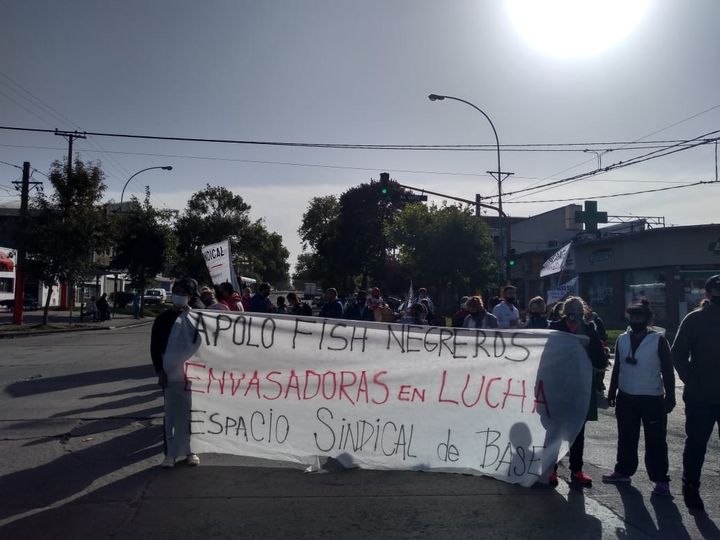CONVOCAN A ACOMPAÑAR EL ACAMPE DE LAS OBRERAS DE APOLO FISH