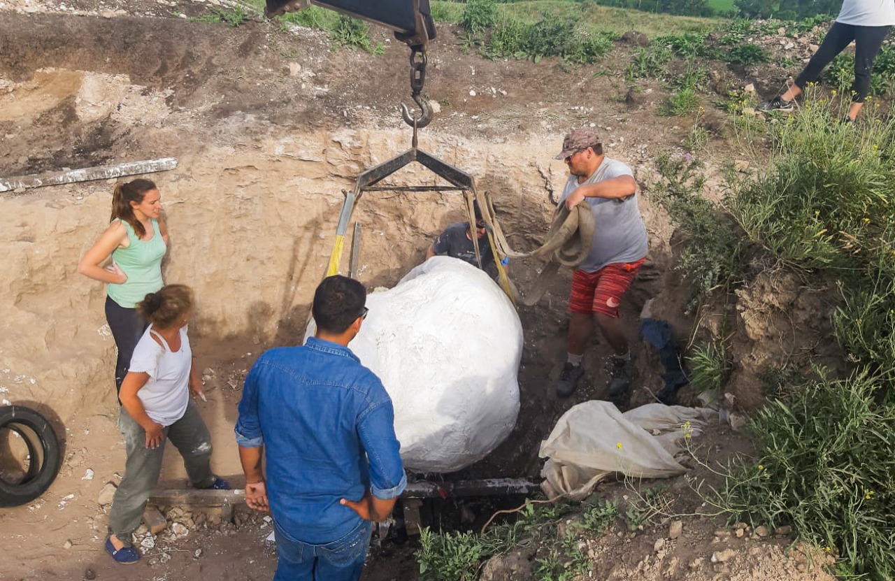 El Equipo de Paleontólogos del Scaglia colaboró en Otamendi