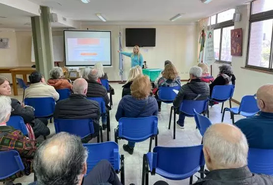 El Municipio continúa con las capacitaciones sobre ciberdelitos para adultos mayores