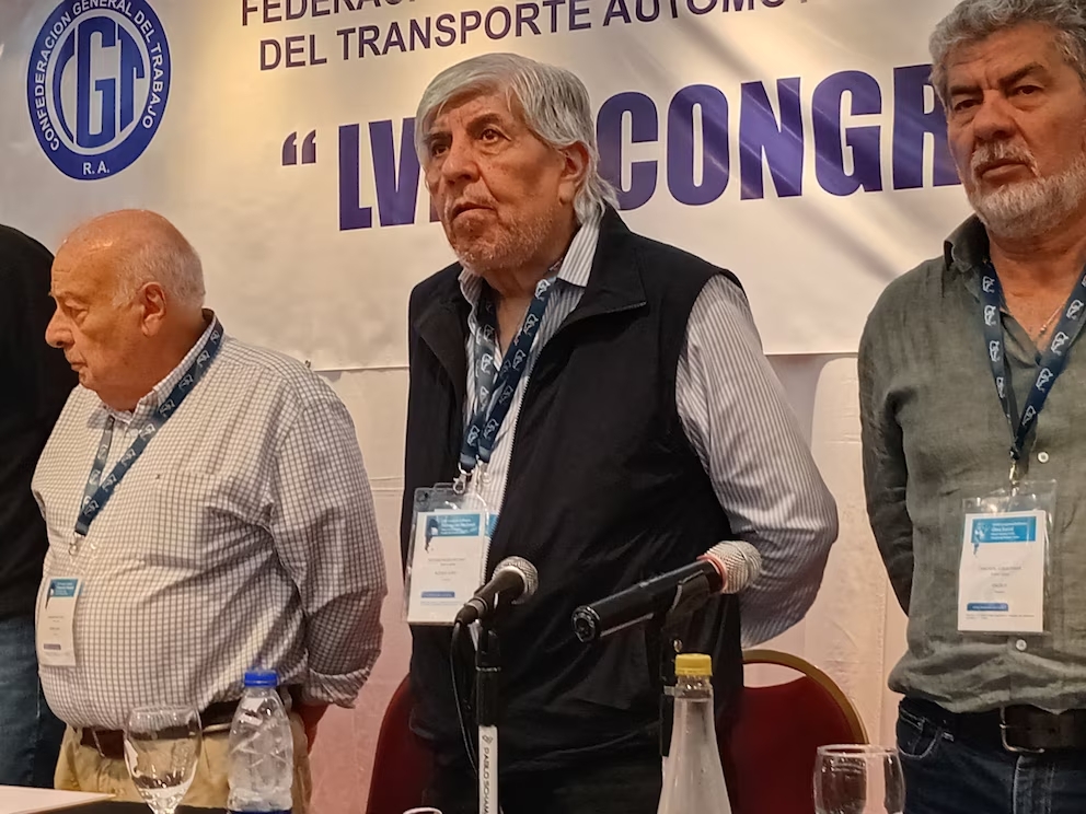 Hugo Moyano junto con Jorge Taboada y Pedro Mariani, en el último Congreso de la Federación Nacional de Trabajadores Camioneros