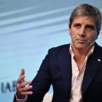 Luis Caputo indicó que "se podrán utilizar dólares en gastos cotidianos sin dar explicaciones"