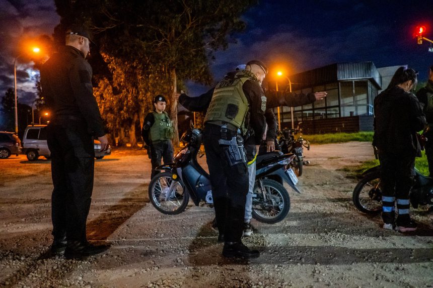 Más de 1.240 actas a cuidacoches, 1.630 motos secuestradas y 111 aprehendidos en operativos de control