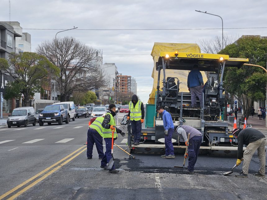 Más de 65.000 metros cuadrados de bacheo: el Municipio pone en marcha un nuevo plan de obras viales