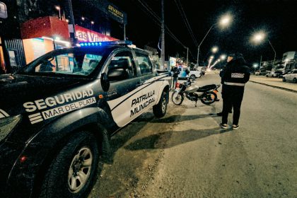 446 motos fuera de circulación y 306 cuidacoches infraccionados: balance de operativos en mayo
