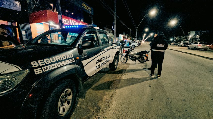 446 motos fuera de circulación y 306 cuidacoches infraccionados: balance de operativos en mayo