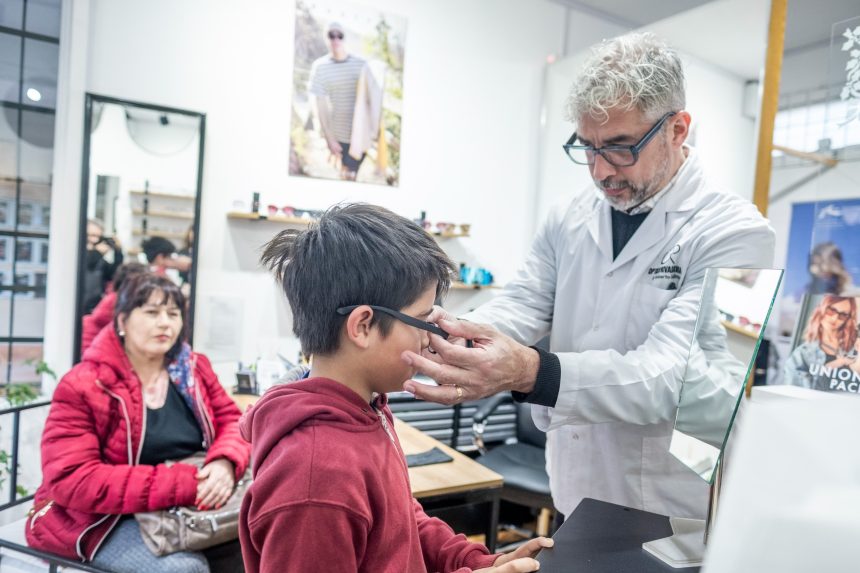 Salud Visual en tu Escuela: más de 2400 personas se atendieron en la Campaña Oftalmológica Municipal