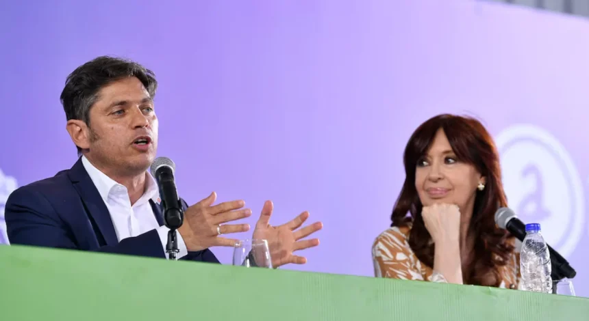Faltando unos días para los comicios legislativos, Axel Kicillof visitó a Cristina Kirchner en San José 1111
