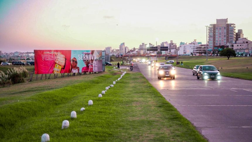 El Municipio continúa con las autorizaciones y controles de publicidad en vía pública para la temporada alta