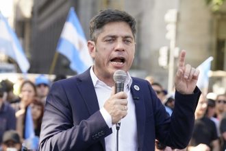 Axel Kicillof le solicitó a la oposición que se planten ante el Gobierno de Javier Milei y "construir una alternativa" que se extienda más allá del peronismo