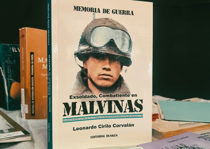 Se entregaron libros sobre la guerra de Malvinas a escuelas municipales