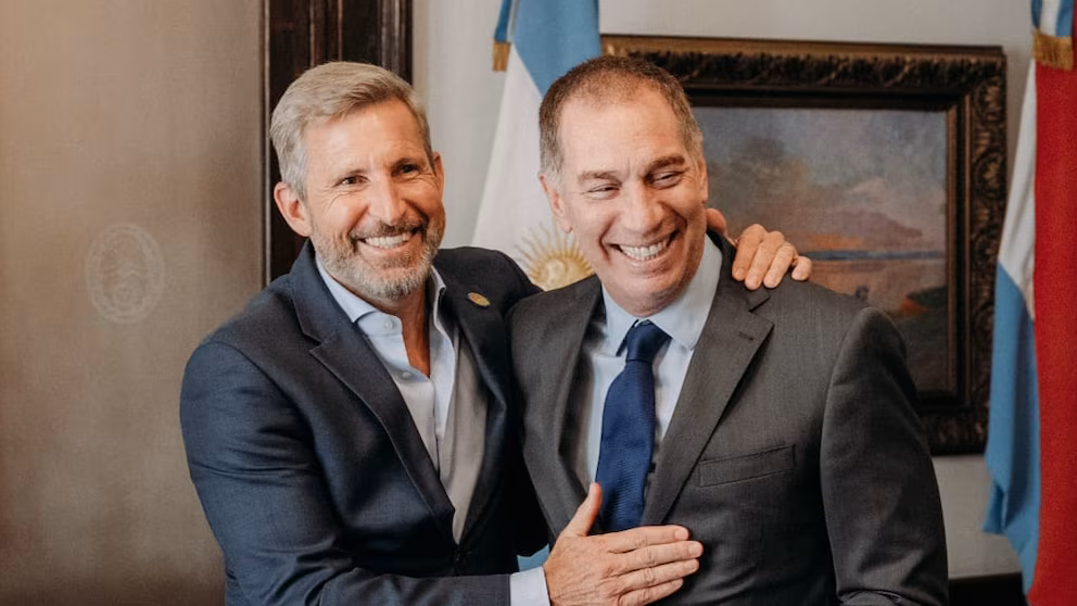 Rogelio Frigerio y Diego Santilli reunidos en Casa Rosada