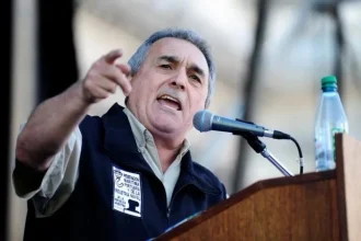 Se agiganta la grieta en la CGT por la reforma laboral: Gremios del Transporte se encolumnan detrás del ala dialoguista de la central obrera