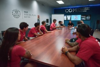 El Municipio reconoció a los guardavidas que le salvaron la vida a un niño tras un ataque de epilepsia