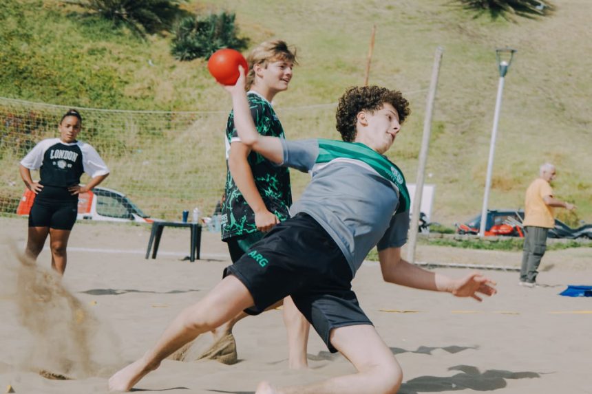 Continúan en febrero las actividades en la Playa Deportiva del EMDER