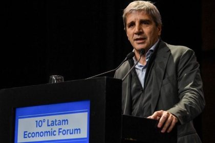 Luis Caputo se refirió al conflicto con Techint: "No es una guerra personal con nadie, sino que se trata de terminar con el modelo anterior"