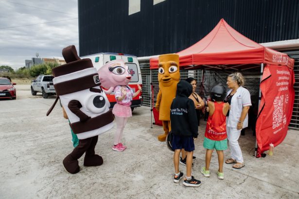 Continúa el “Carnaval de Vacunas” en los Polideportivos Barriales