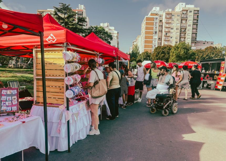 Más de 2.500 personas disfrutaron este fin de semana largo de Sabores Sobre Ruedas y la Expo Emprendedores Locales en Plaza Mitre
