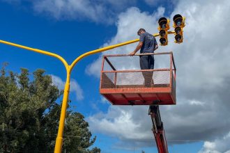 Nuevos semáforos en la avenida Jorge Newbery: finalizaron las obras y ya se encuentran operativos