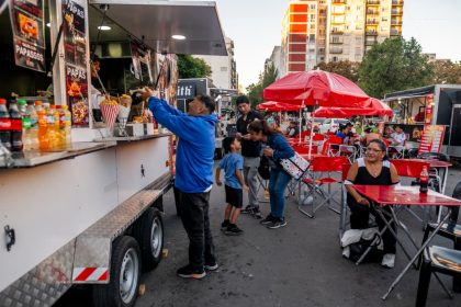 Más de 3000 personas visitaron este fin de semana largo Sabores Sobre Ruedas y la Expo Emprendedores Locales en Plaza Mitre