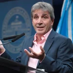 Luis Caputo minimizó la toma de créditos millonarios de funcionarios libertarios en el Banco Nación: "Acá no hay nada ilegal ni inmoral"