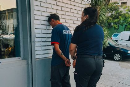 Delincuente del espacio público fue aprehendido por portar un arma blanca y generar disturbios en la vía pública