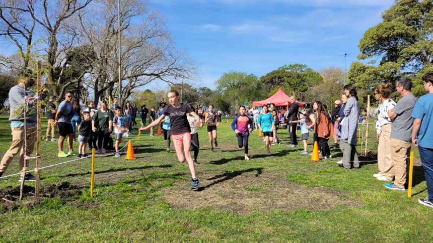 El Circuito Municipal de Atletismo vuelve a la Plaza Mitre
