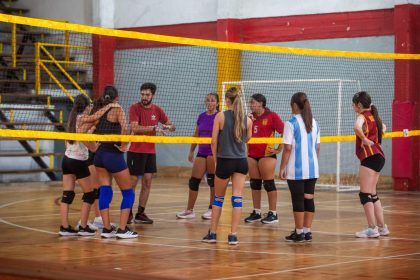 Comienza la entrega de las tarjetas del Programa Centros de Familia