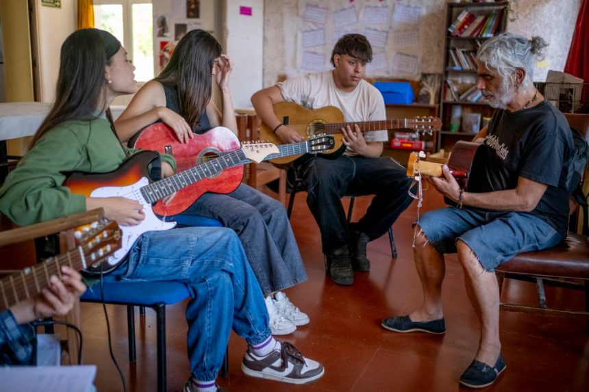 Programa Envión: múltiples propuestas para jóvenes en los barrios de la ciudad
