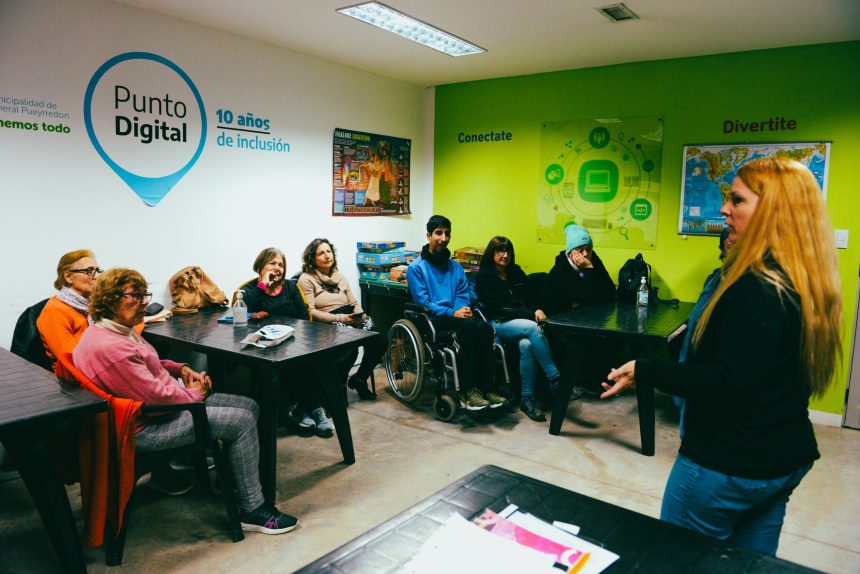 El Municipio presenta las actividades del Punto Digital Colinas en junio