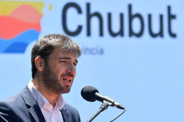 Ignacio "Nacho" Torres habló de las listas colectoras: "Pueden beneficiar a la oposición"