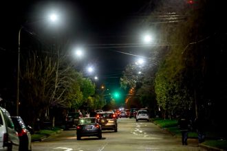 Avanza el Plan LED: El Municipio completó la instalación de los primeros 1.000 artefactos en los barrios