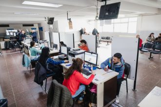 Más de 500 estudiantes de secundaria serán capacitados y podrán tramitar su primera licencia