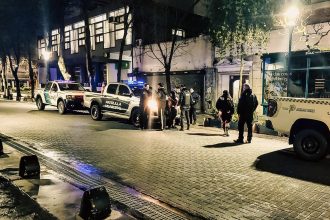 La Patrulla Municipal intervino en la aprehensión de un delincuente del espacio público tras agredir al personal durante un operativo