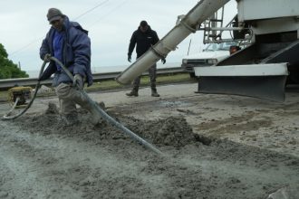 La Municipalidad puso en marcha un plan de bacheo de hormigón para renovar 12.000 metros cuadrados