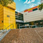 El Municipio presenta una exposición de artistas que pintan con la boca y el pie