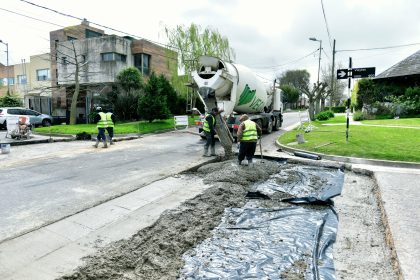 El Municipio completó cerca de 2.500 m² de bacheo de hormigón y amplió la cobertura del bacheo express
