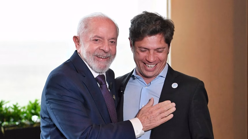 Axel Kicillof celebró el triunfo de Lula da Silva: "Ganó el pueblo brasileño, fue derrotado Donald Trump y Javier Milei con su motosierra"