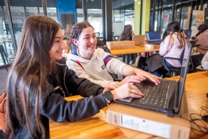 El Club de Chicas Programadoras presenta Game Lab, una propuesta para convertir una idea en un videojuego real