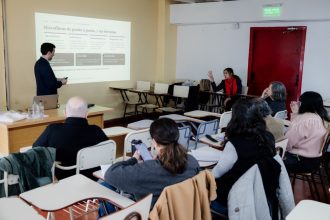 El Municipio y la Armada capacitaron docentes sobre intereses marítimos argentinos