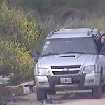 Disponen el secuestro de una camioneta Chevrolet S10 patente HRB066 detectada mientras arrojaban basura en un lugar prohibido
